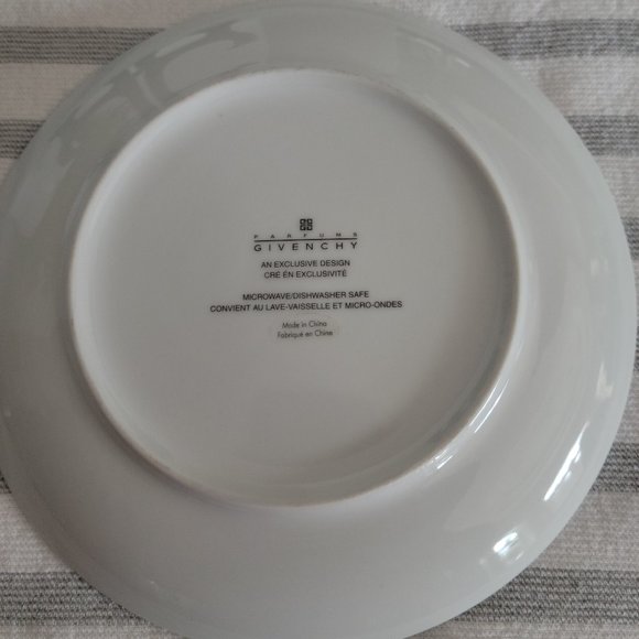 Givenchy Parfums Appetizer/Salad/Display Plate - Picture 4 of 6